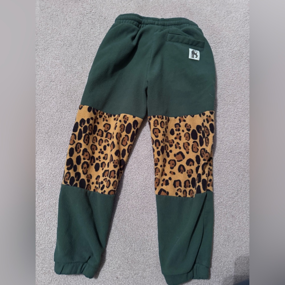 Mini Rodini sweats size 6-7Y